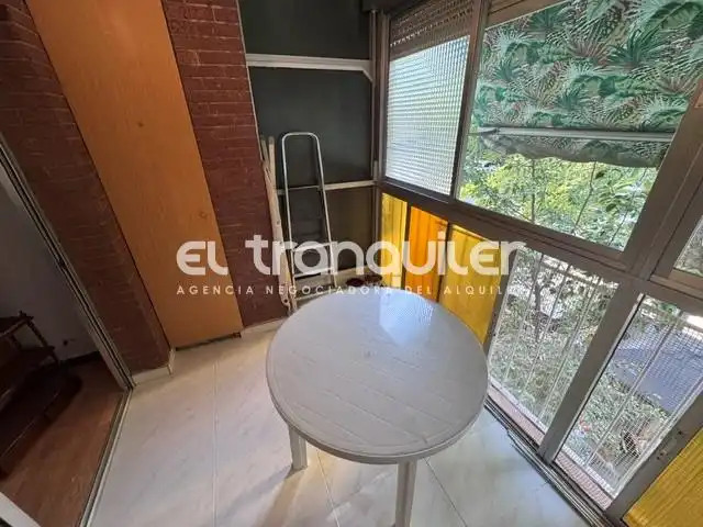 Schlafzimmer von Wohnung zur Miete in Madrid mit Klimaanlage, Terrasse und Möbliert