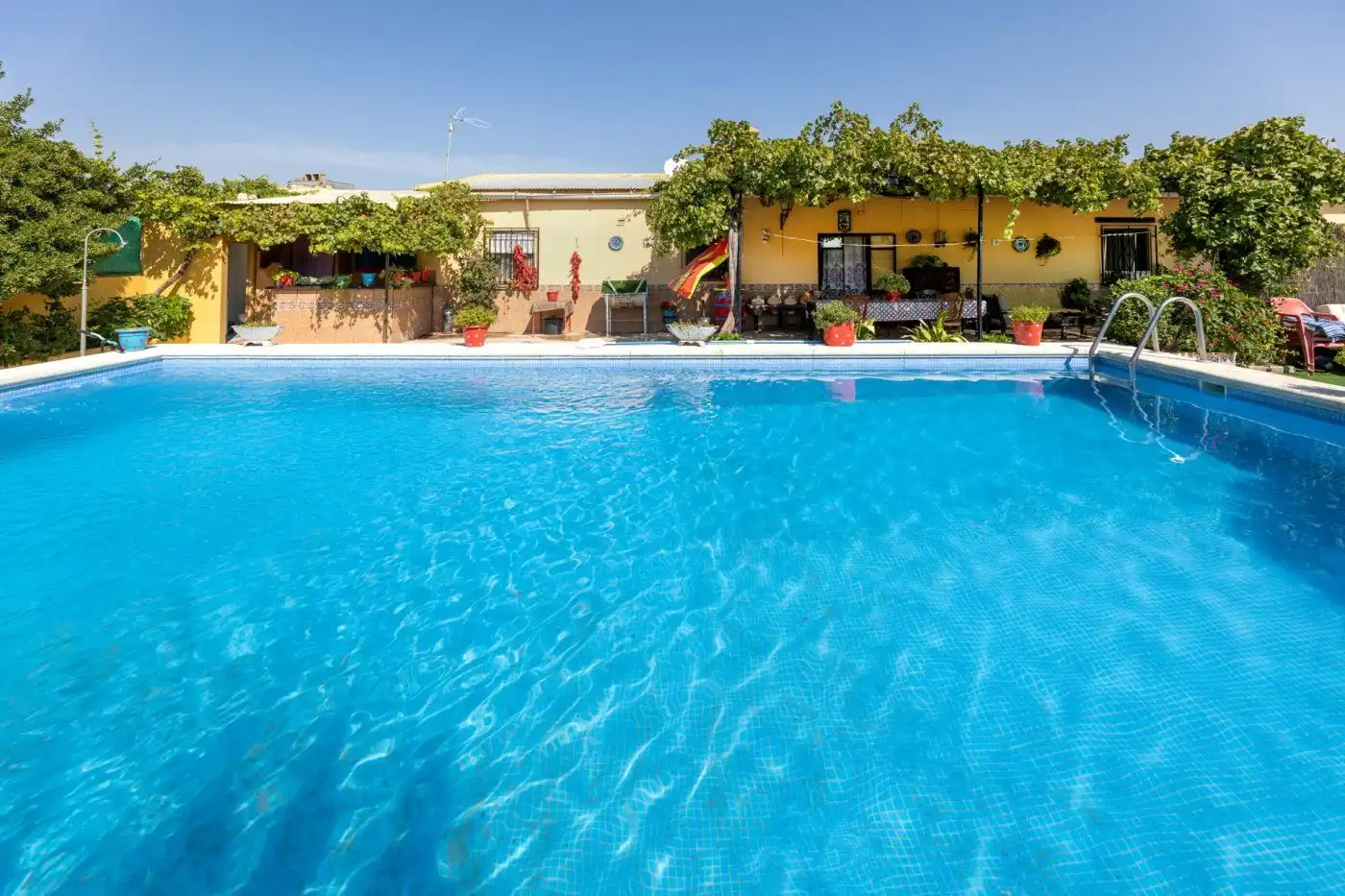 Piscina de Finca rústica en venta en Alhama de Granada con Aire acondicionado, Jardín privado y Terraza