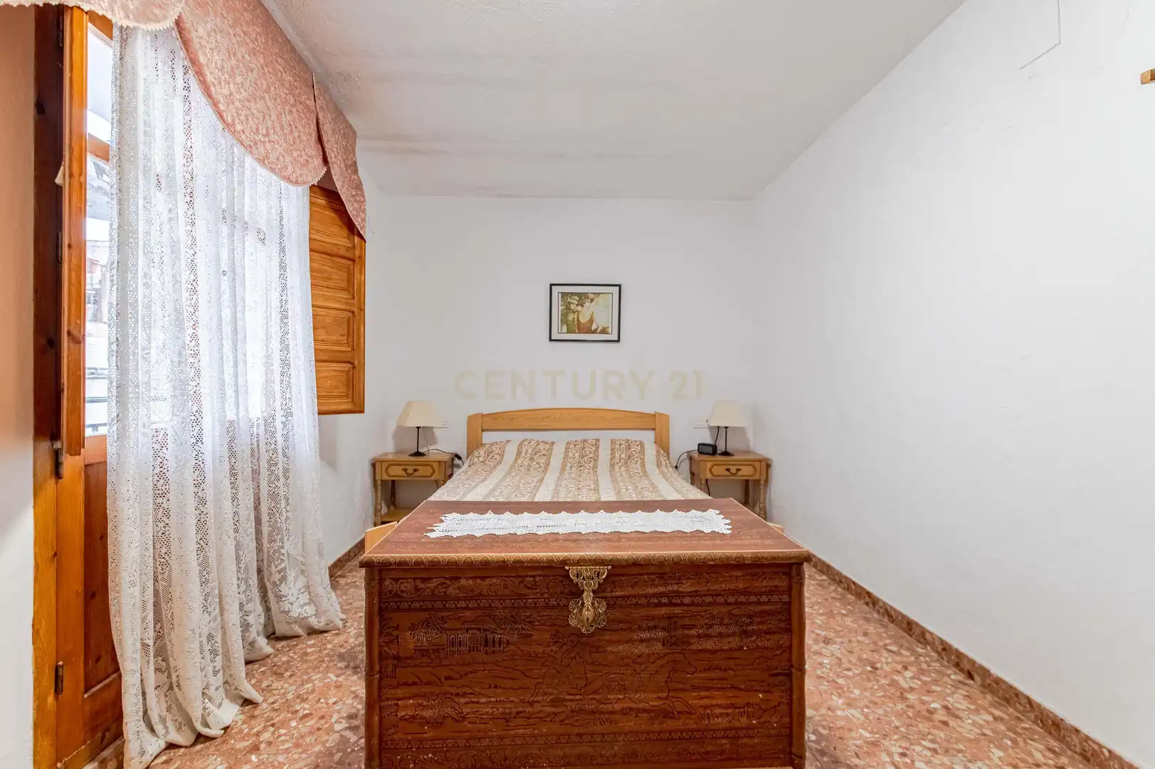 Dormitori de Casa o xalet en venda en Carataunas amb Forn, Rentadora i TV