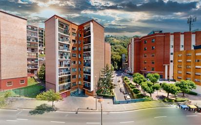 Vista exterior de Àtic en venda en Bilbao  amb Calefacció i Balcó
