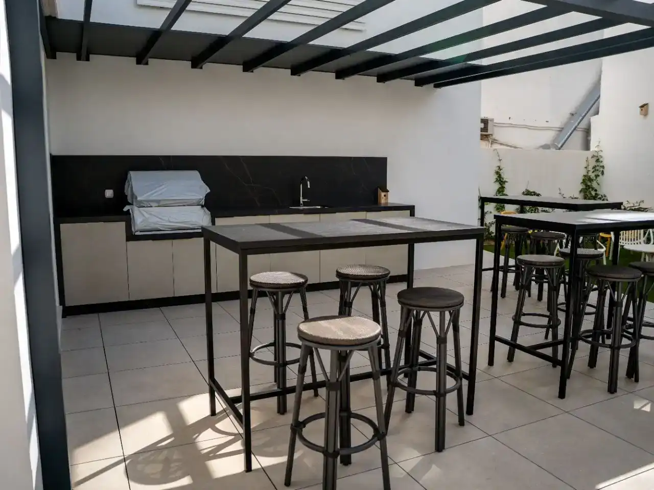 Terrassa de Apartament de lloguer en Fuengirola amb Aire condicionat, Piscina i Balcó