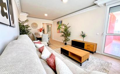 Flat for sale in Calle Ramona Martin Artista, Los Cristianos