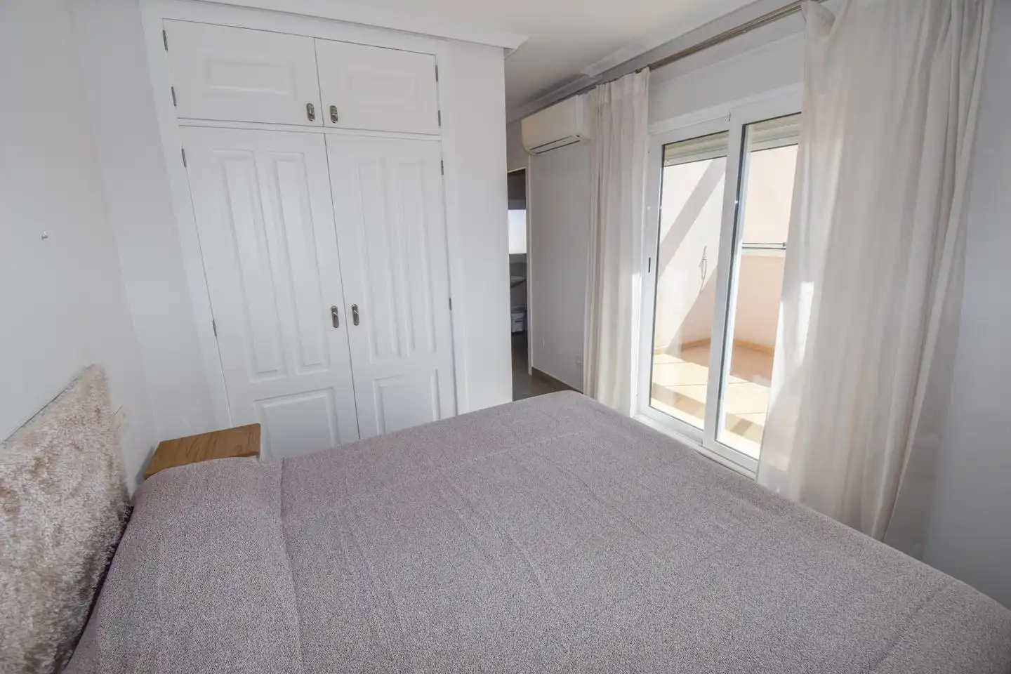 Habitación de Casa o chalet en venta en Santa Pola con Terraza, Piscina y Piscina comunitaria