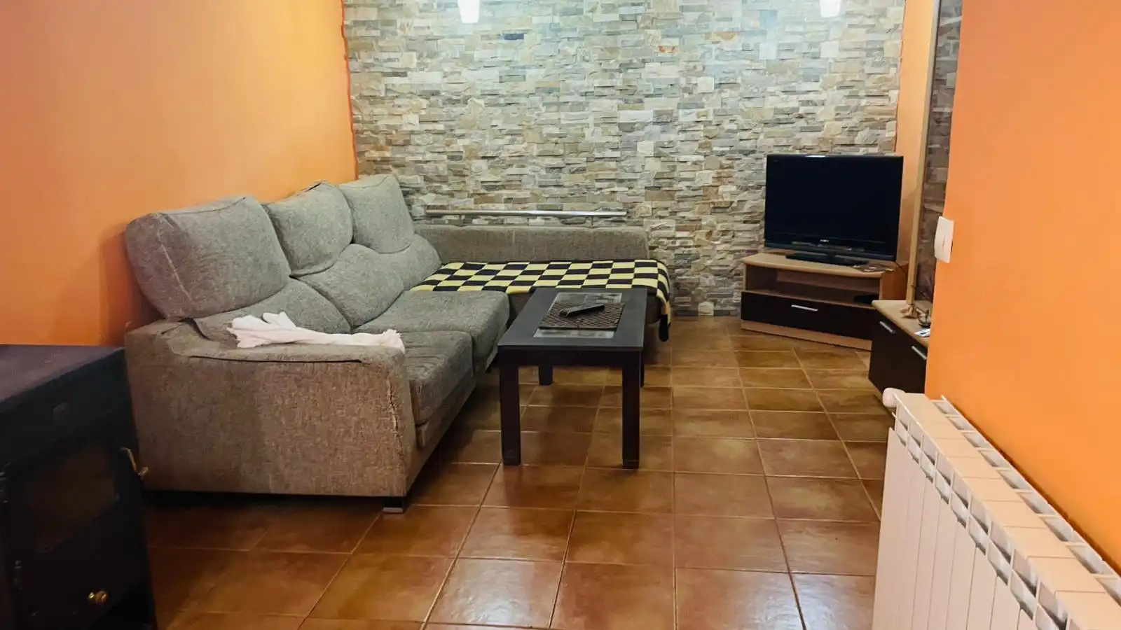 Sala de estar de Casa o chalet en venta en Aguaviva con Calefacción, Terraza y Amueblado