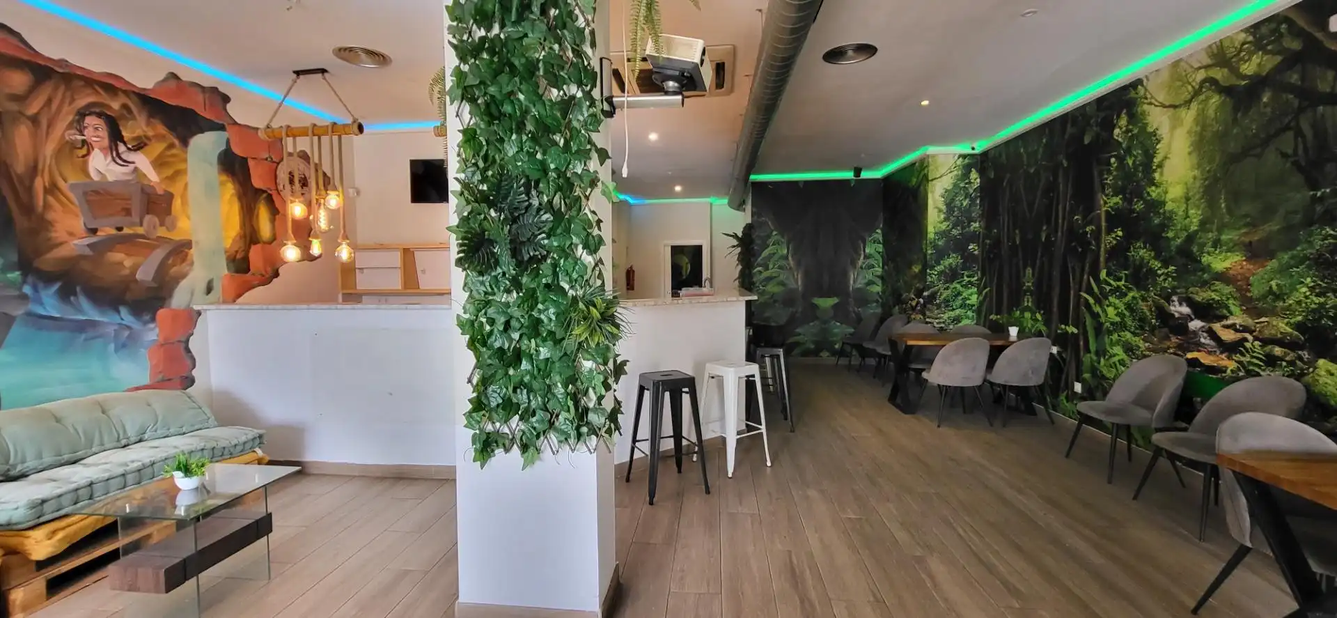 Geschaftsraum zur Miete in Marbella mit Klimaanlage und Möbliert