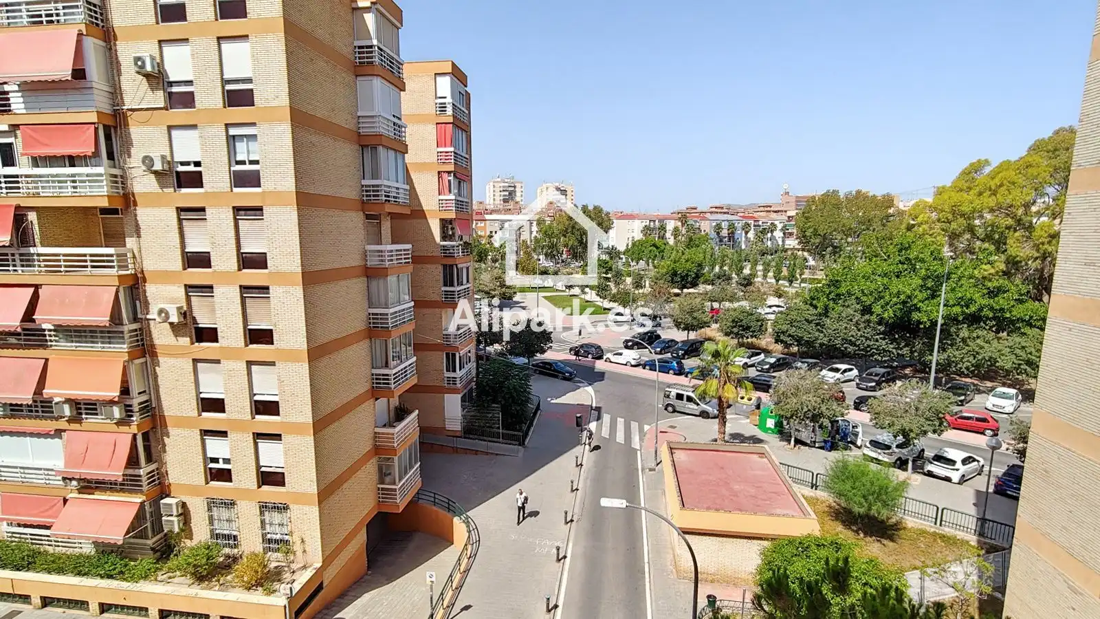 Vista exterior de Pis en venda en Alicante / Alacant amb Aire condicionat, Terrassa i Piscina