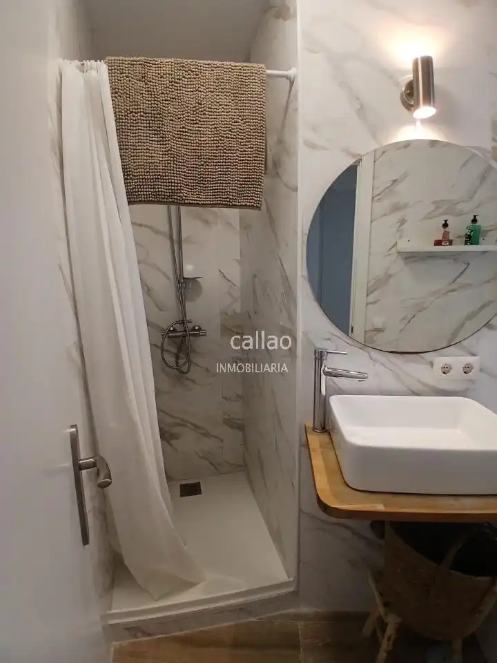 Badezimmer von Wohnung zur Miete in Ares, A Coruña