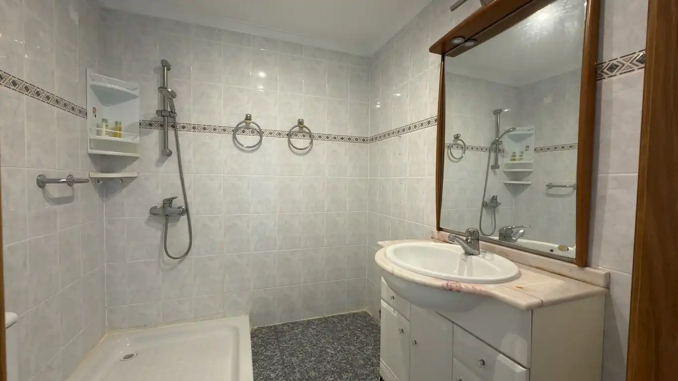 Bathroom of Flat for sale in Grau de Gandia - Venecia - Marenys de Rafalcaid