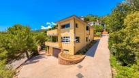 Exterior view of House or chalet for sale in Sant Feliu de Guíxols  with Air Conditioner, Heating and Private garden