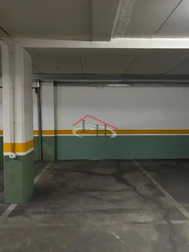 Parking of Flat for rent in León Capital   with Heating, Parquet flooring and Terrace