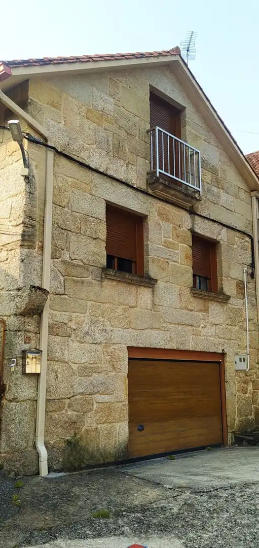 Vista exterior de Finca rústica en venta en Pontevedra Capital  con Calefacción y Jardín privado