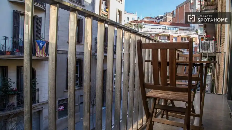 Habitació a Sant Gervasi- Galvany