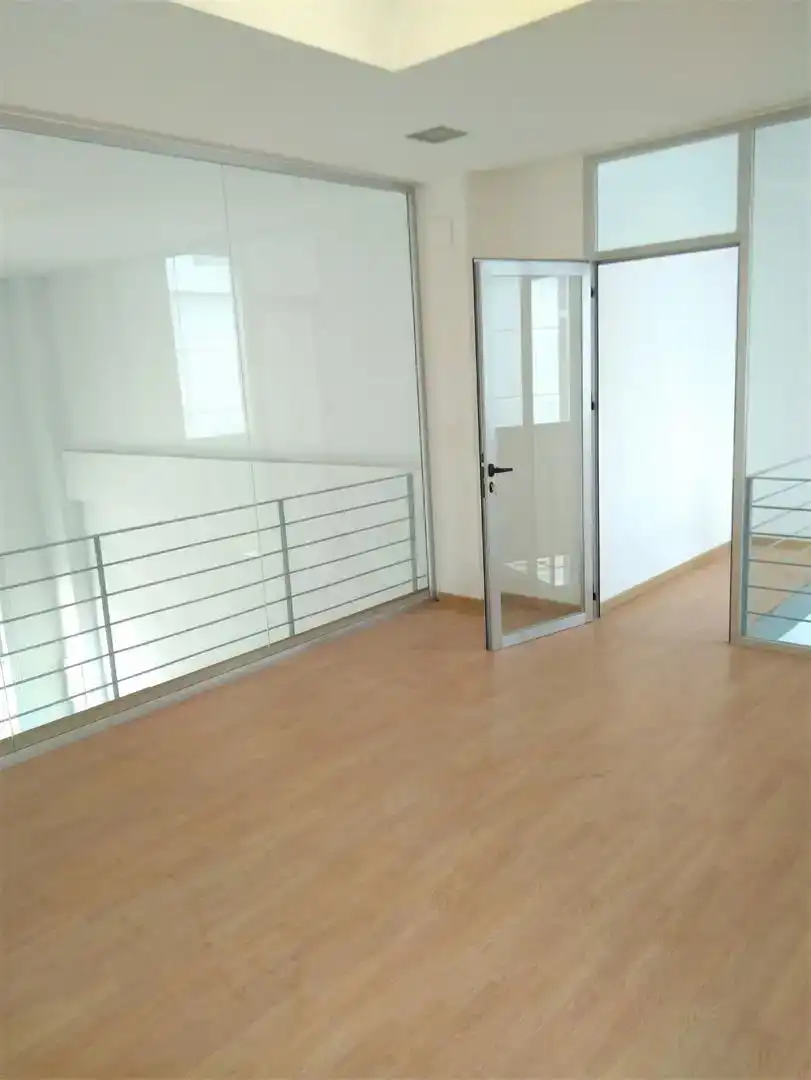 Büro zum Verkauf in Bormujos