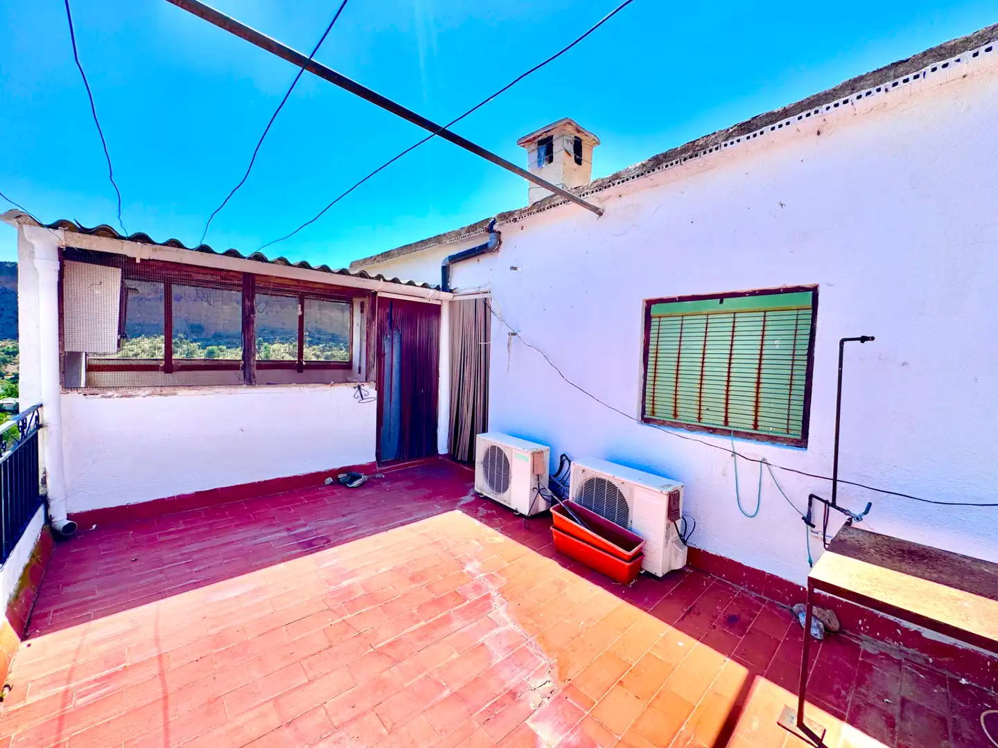 Vista exterior de Casa o xalet en venda en Ugíjar amb Terrassa, Traster i Moblat
