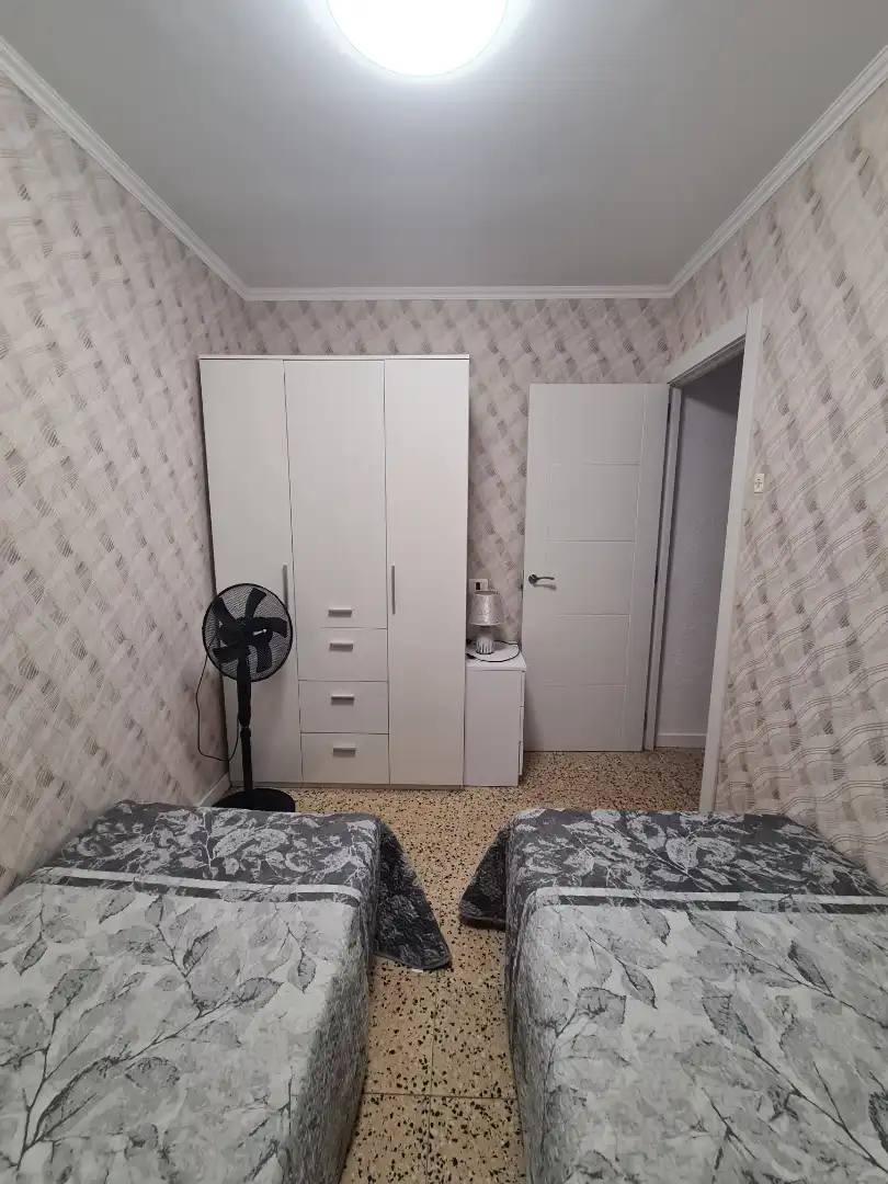 Bedroom of Flat for sale in Casco Urbano
