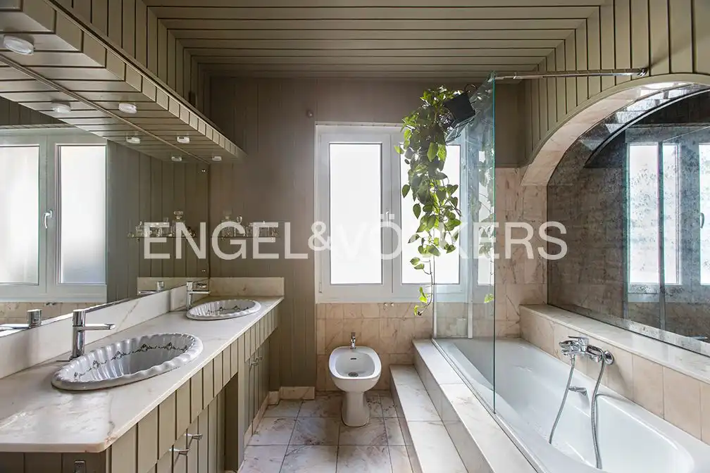 Baño de Piso en venta en Gijón  con Calefacción