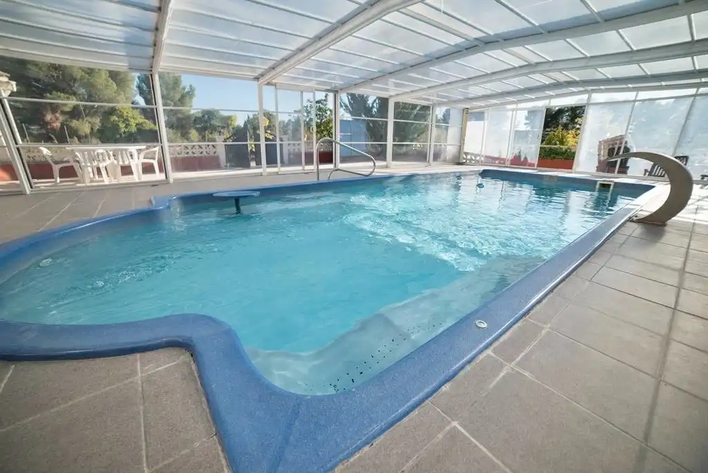 Piscina de Casa o chalet en venta en Teruel con Calefacción, Jardín privado y Parquet
