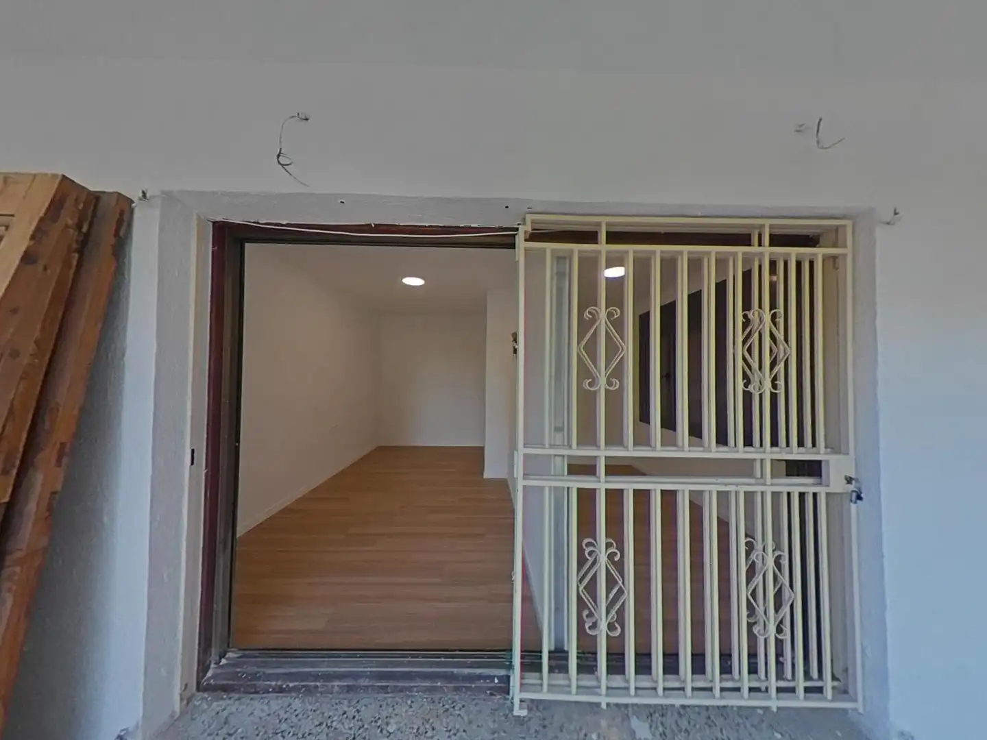 Einfamilien-Reihenhaus zum Verkauf in El Vendrell mit Privatgarten und Parkett