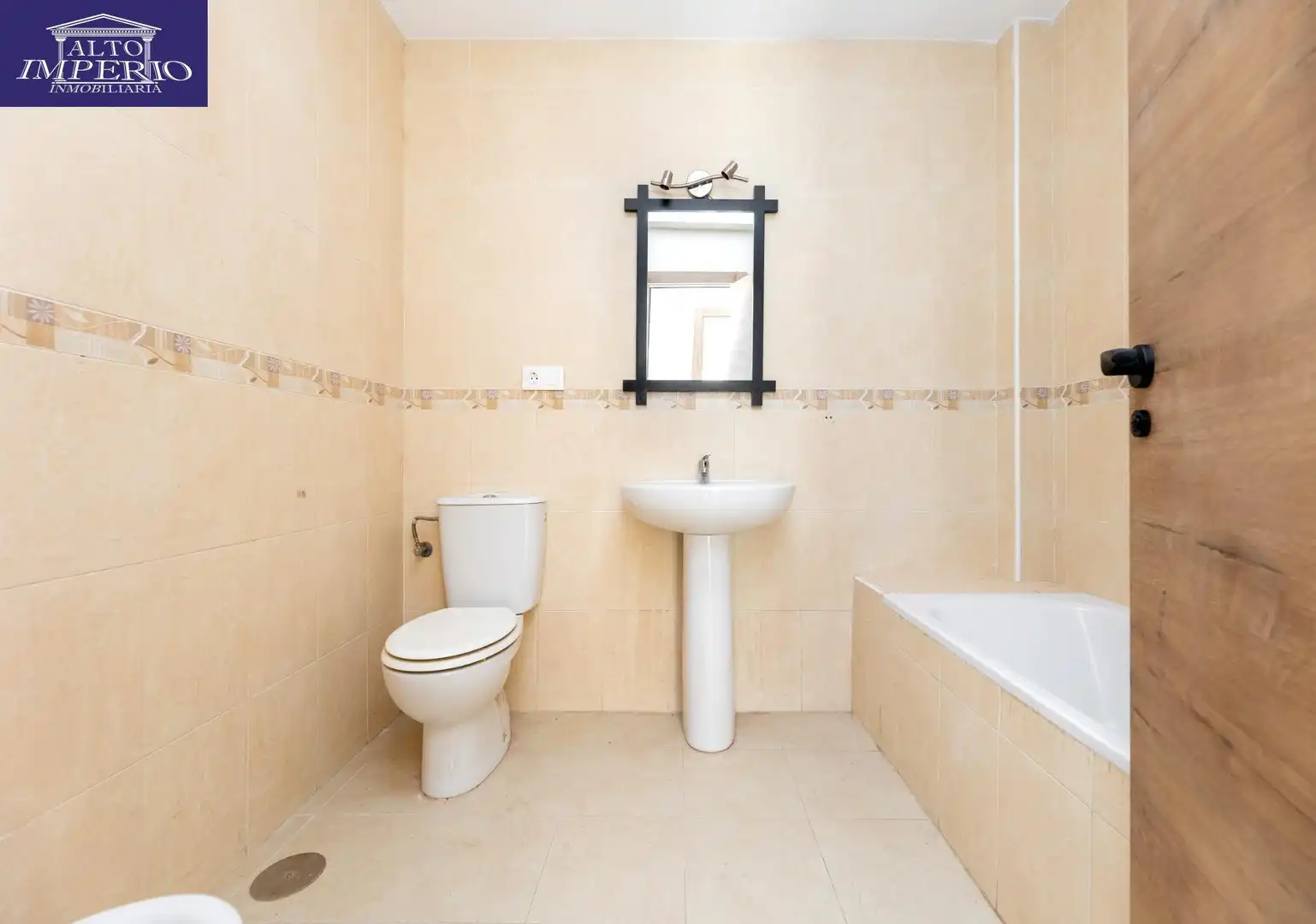 Baño de Piso en venta en Churriana de la Vega