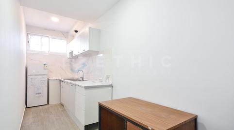 Foto 3 de Planta baja en venta en  Jaume Huguet, El Besós i el Maresme, Barcelona