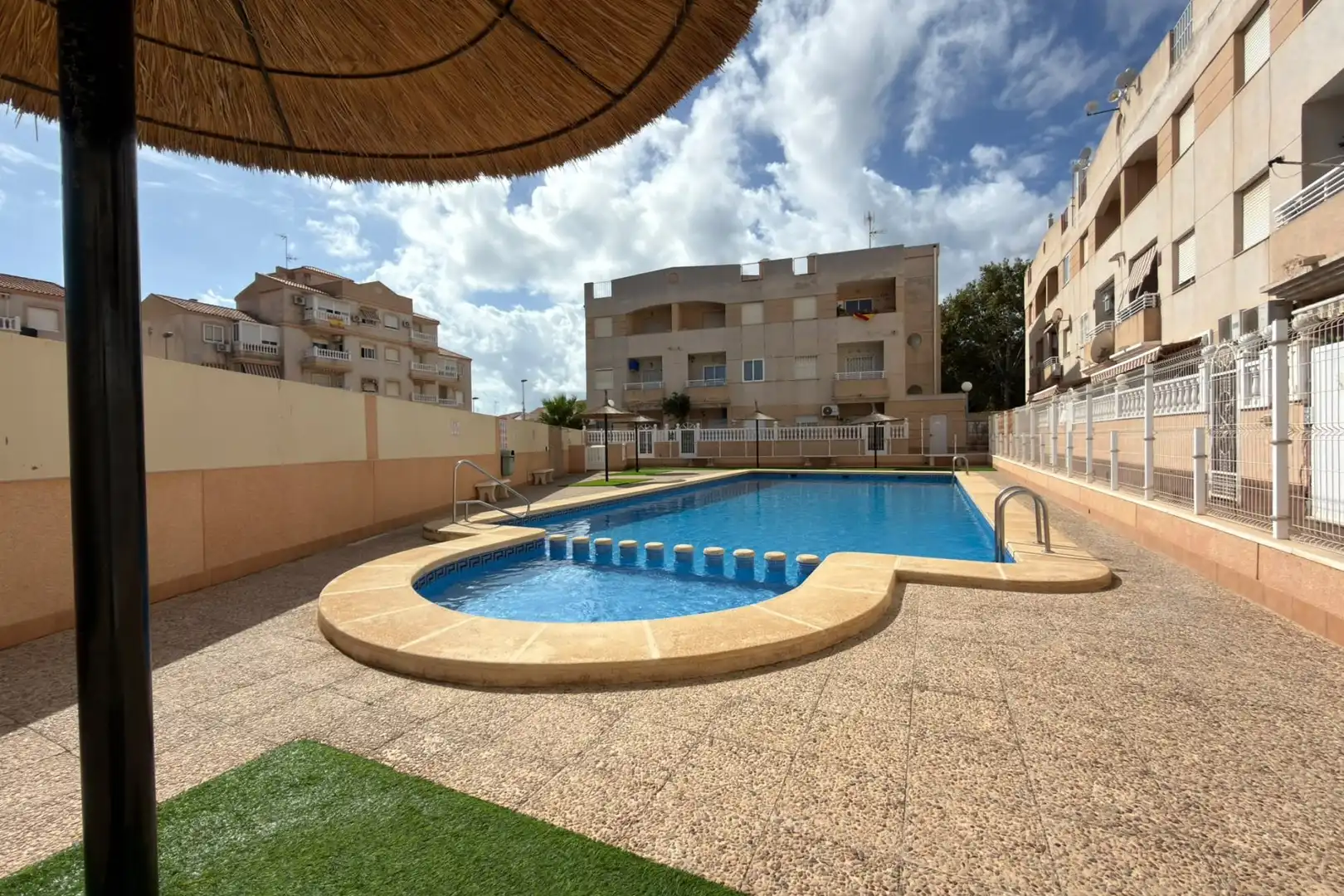 Bungalow amb piscina en venda a Nueva Torrevieja - Aguas Nuevas, imagen 4