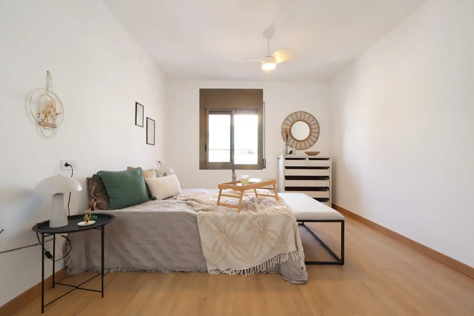 Habitación de Piso en venta en Vilanova i la Geltrú con Parquet, Trastero y Balcón