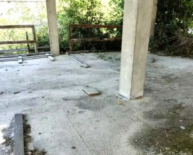 Gebäude zum Verkauf in Travesía de Meicende, 51, Pastoriza
