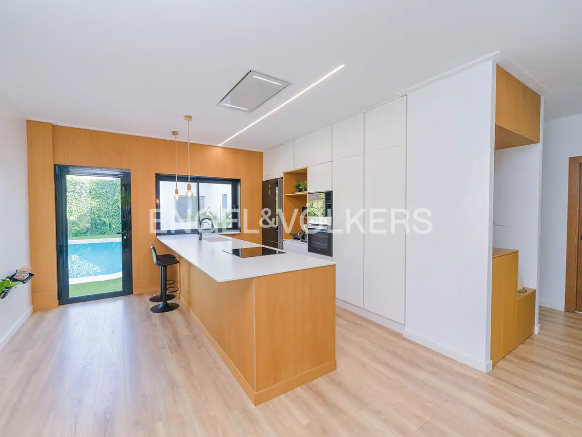Cocina de Casa o chalet en venta en Elche / Elx con Aire acondicionado, Calefacción y Jardín privado