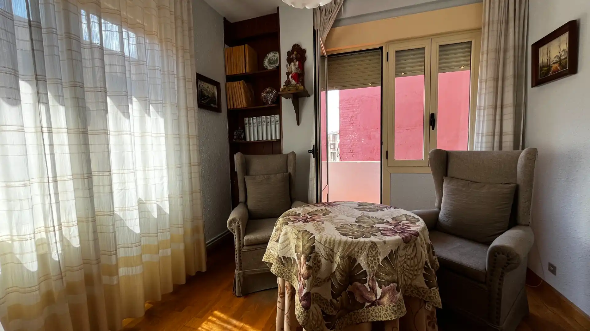 Sala d'estar de Pis en venda en Corella amb Calefacció, Parquet i Terrassa