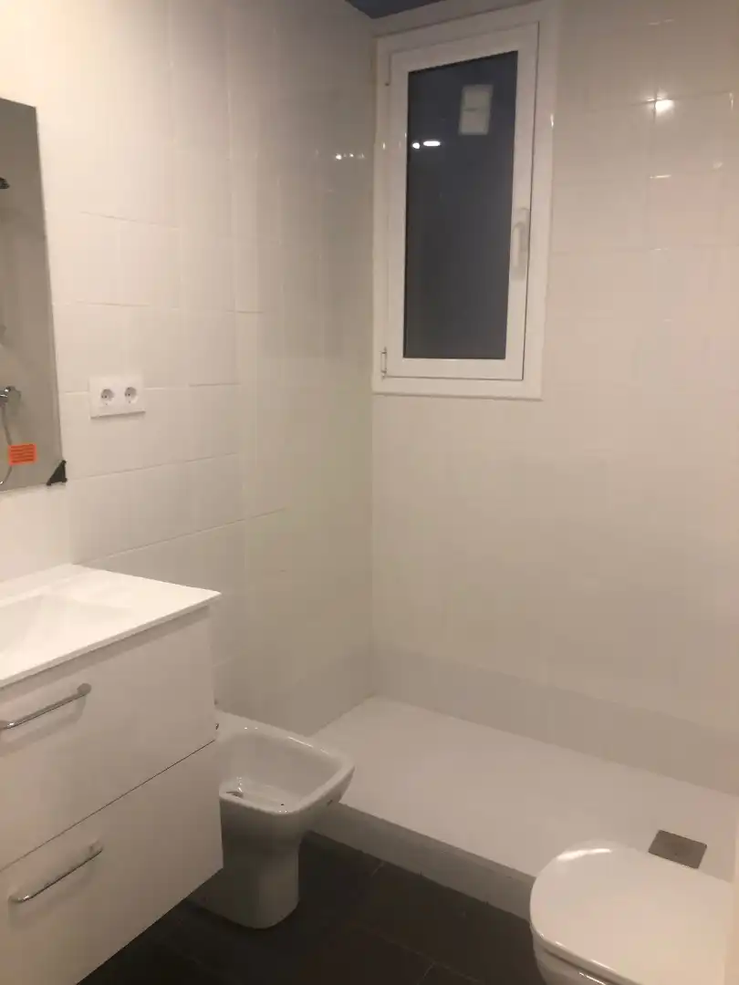 Wohnung zur Miete in Carrer de Rocafort, La Nova Esquerra de l'Eixample