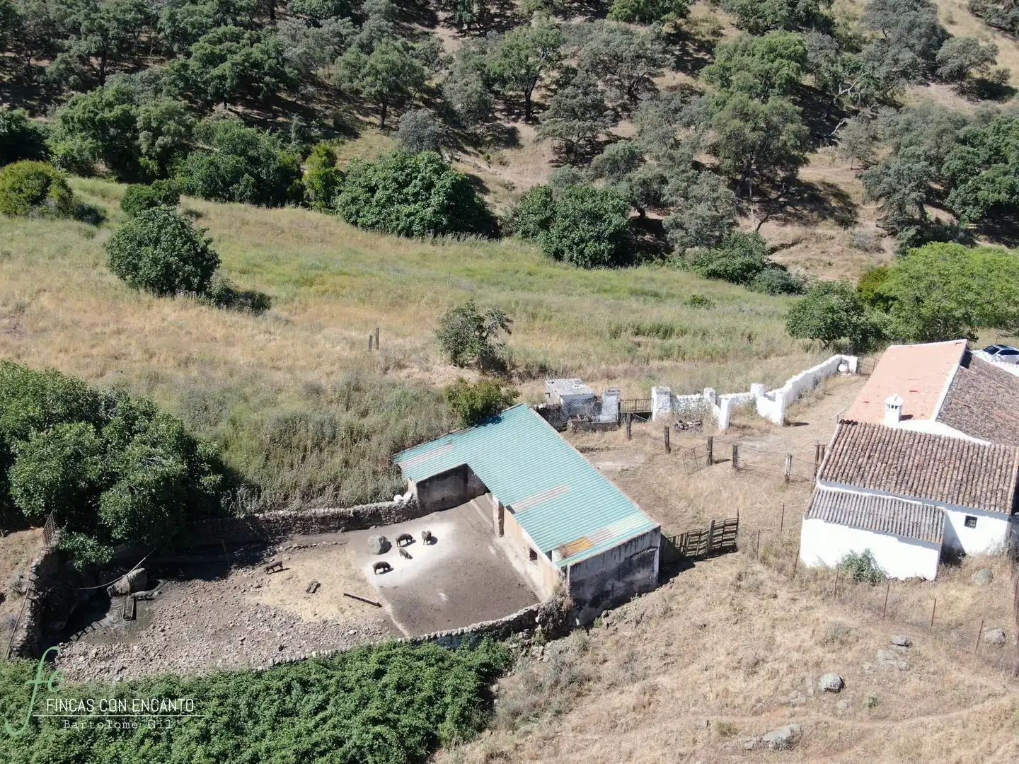 Country homes for sale in Cazalla de la Sierra  with Swimming Pool