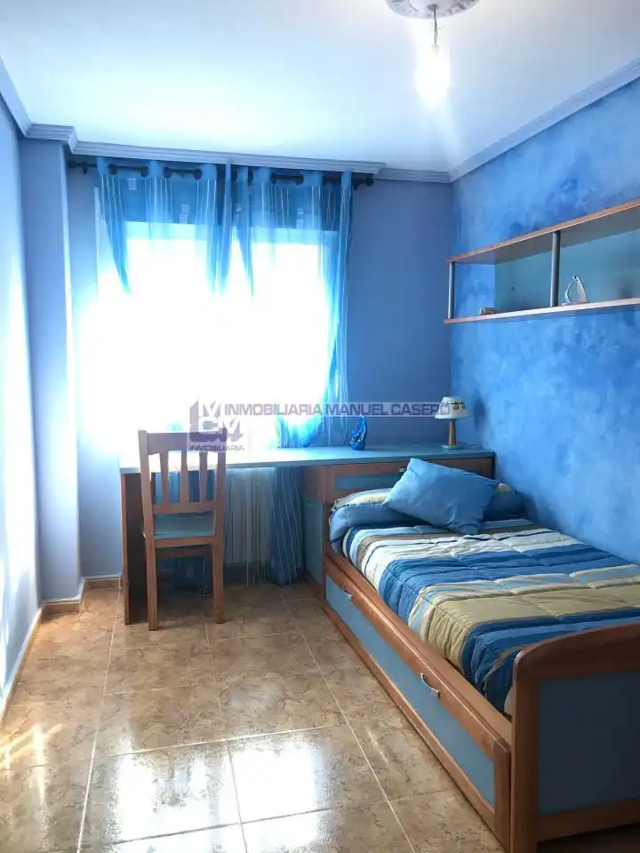 Bedroom of Flat for rent in Cáceres  with Heating, Terrace and Storage room