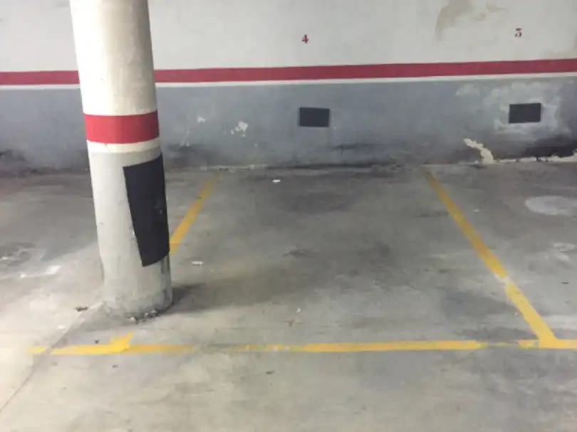 Motorradstellplatz zur Miete in Carrer d'Orient 32, imagen 2