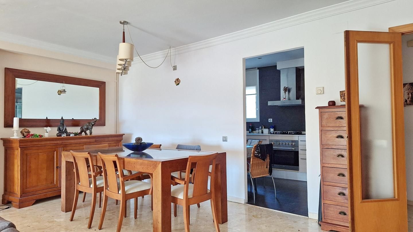 Menjador de Casa o xalet en venda en Vilassar de Dalt amb Calefacció, Parquet i Terrassa
