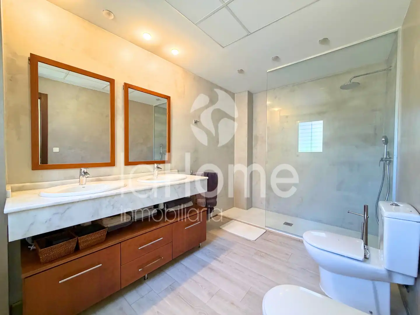 Baño de Casa o chalet en venta en Paterna con Aire acondicionado, Calefacción y Jardín privado