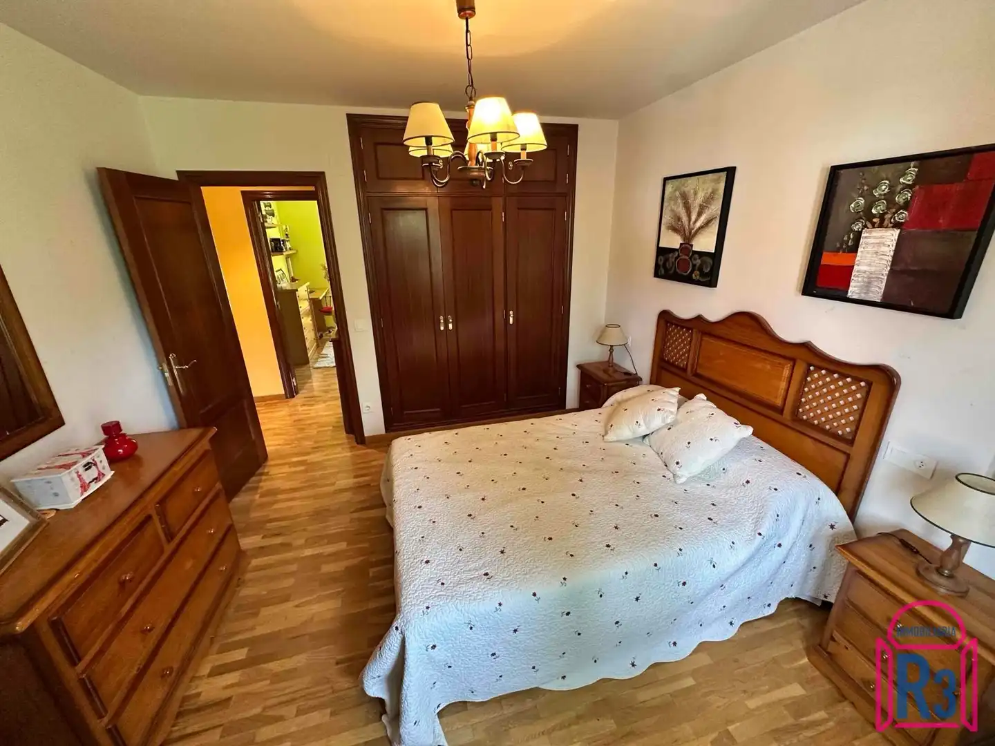 Dormitori de Casa o xalet en venda en Sariegos amb Calefacció i Moblat