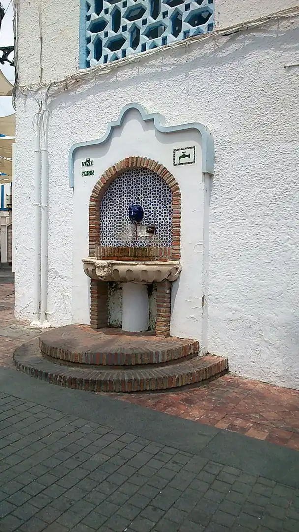 Jardín de Casa adosada en venta en Nerja con Calefacción, Terraza y Balcón