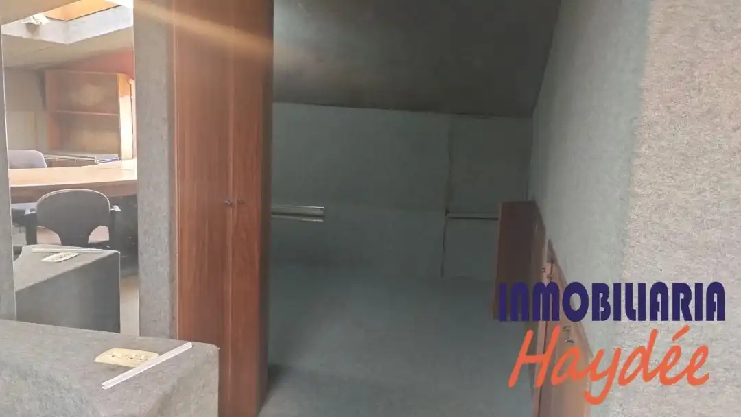 Office for sale in Getxo   with Air Conditioner, Heating and Storage room