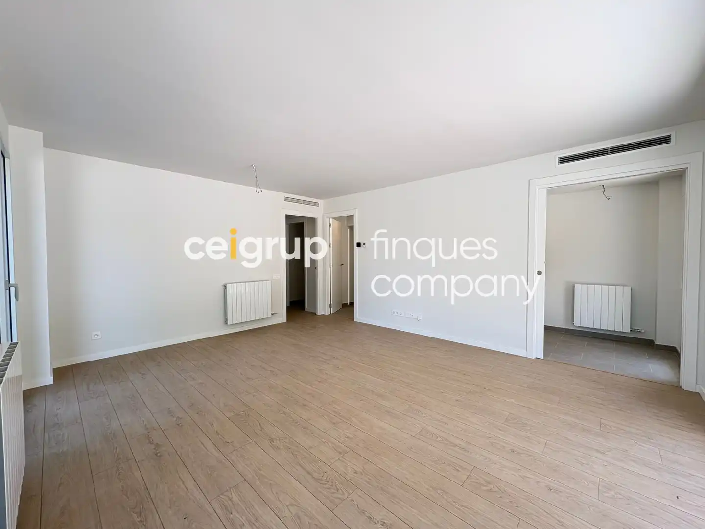 Sala de estar de Planta baja en venta en Girona con Calefacción, Terraza y Trastero