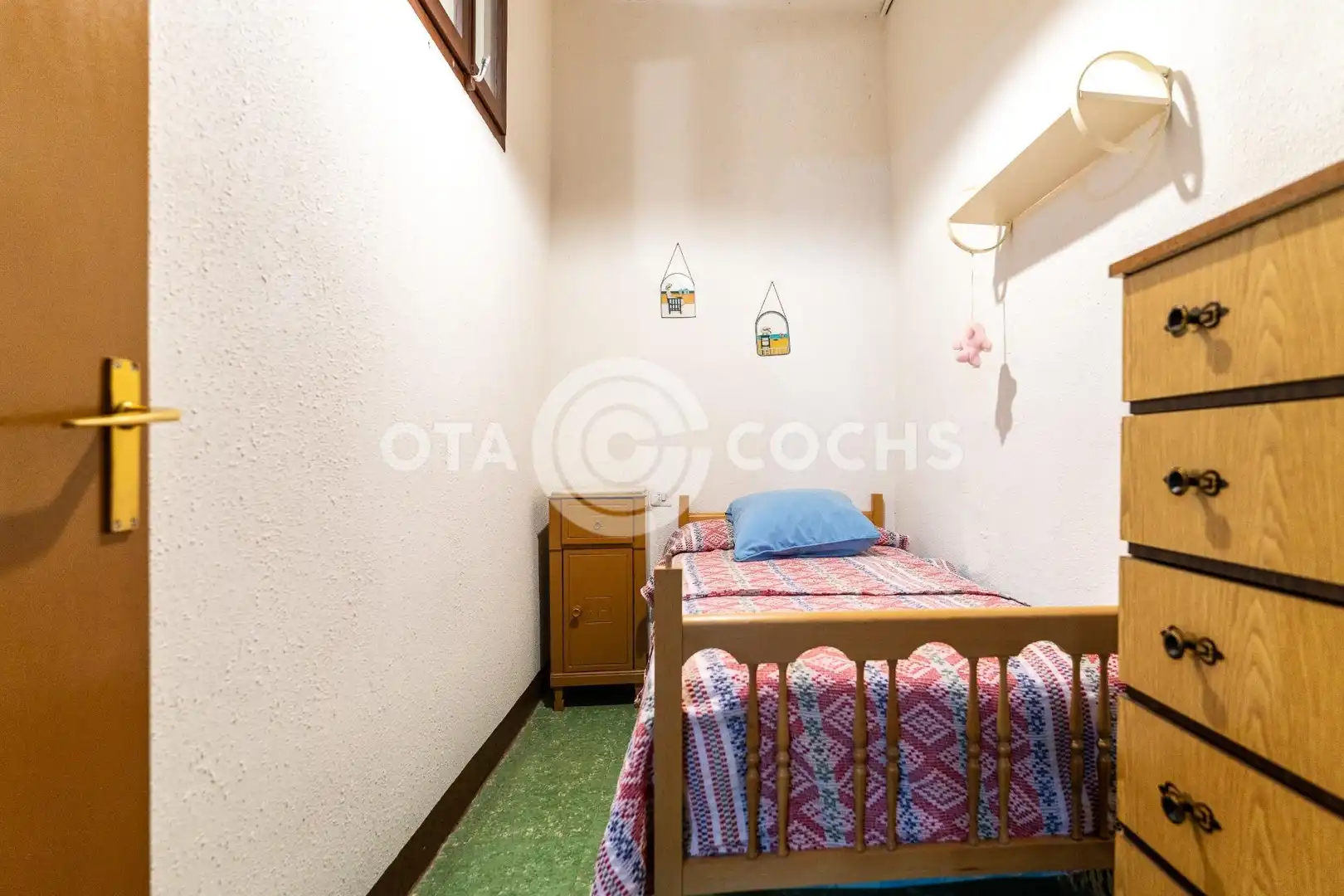 Habitación de Casa adosada en venta en Cabacés