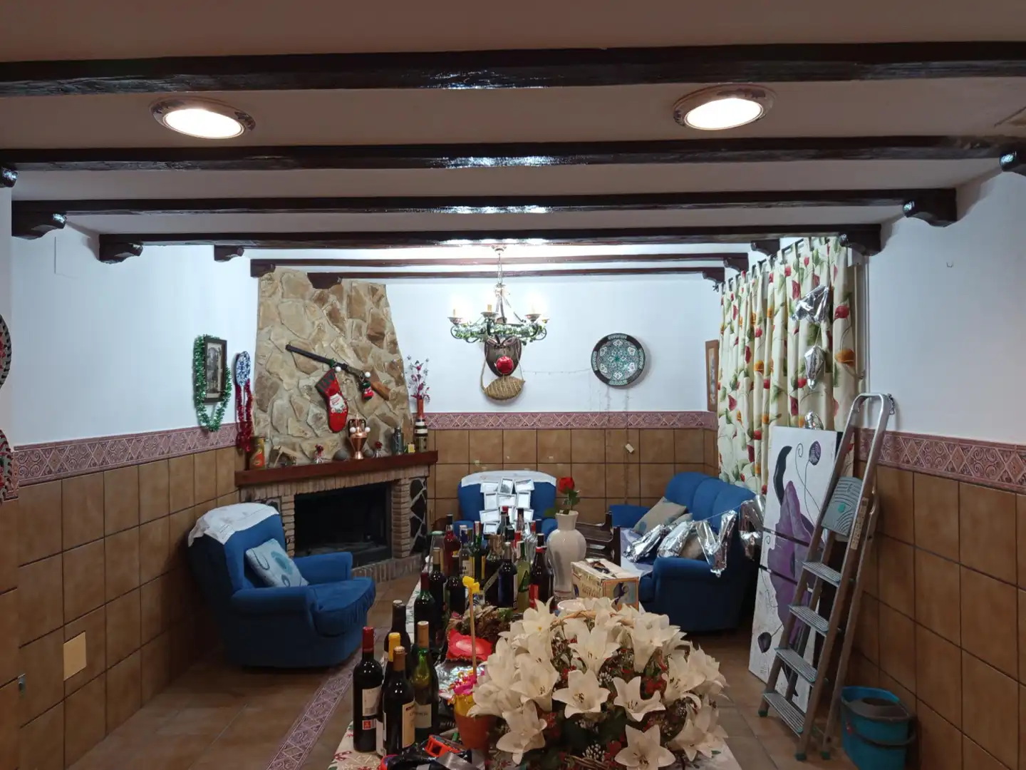 Sala d'estar de Casa o xalet en venda en Jaén amb Aire condicionat, Calefacció i Jardí privat
