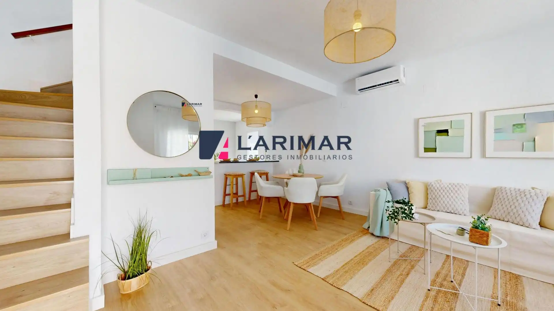 Habitación de Casa adosada en venta en Orihuela con Jardín privado, Terraza y Piscina comunitaria