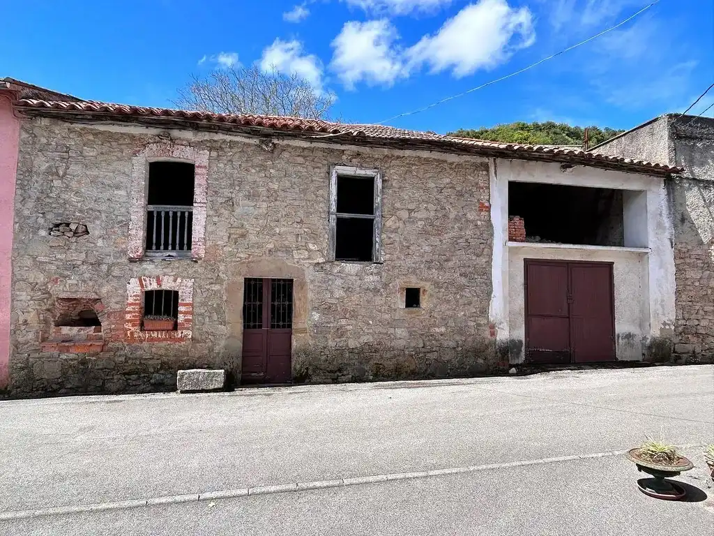 House for sale in Peñamellera Alta