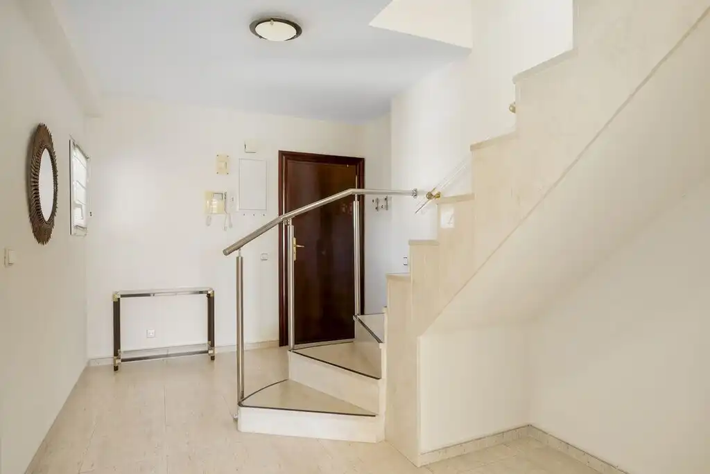 Maisonette zum Verkauf in Torremolinos mit Klimaanlage, Terrasse und Möbliert
