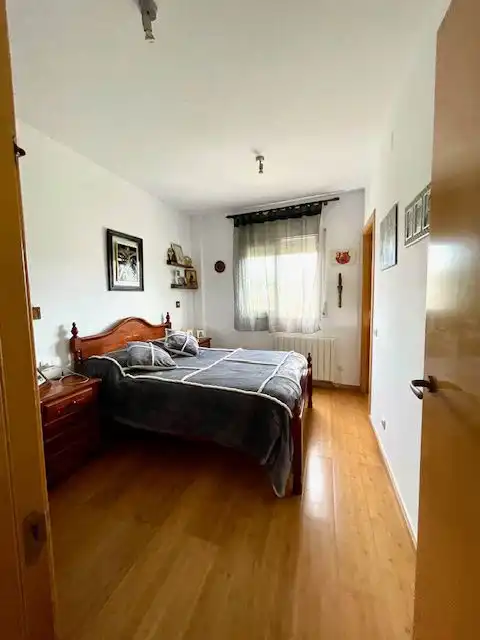 Habitación de Dúplex en venta en Sant Martí Sarroca con Calefacción, Terraza y Balcón