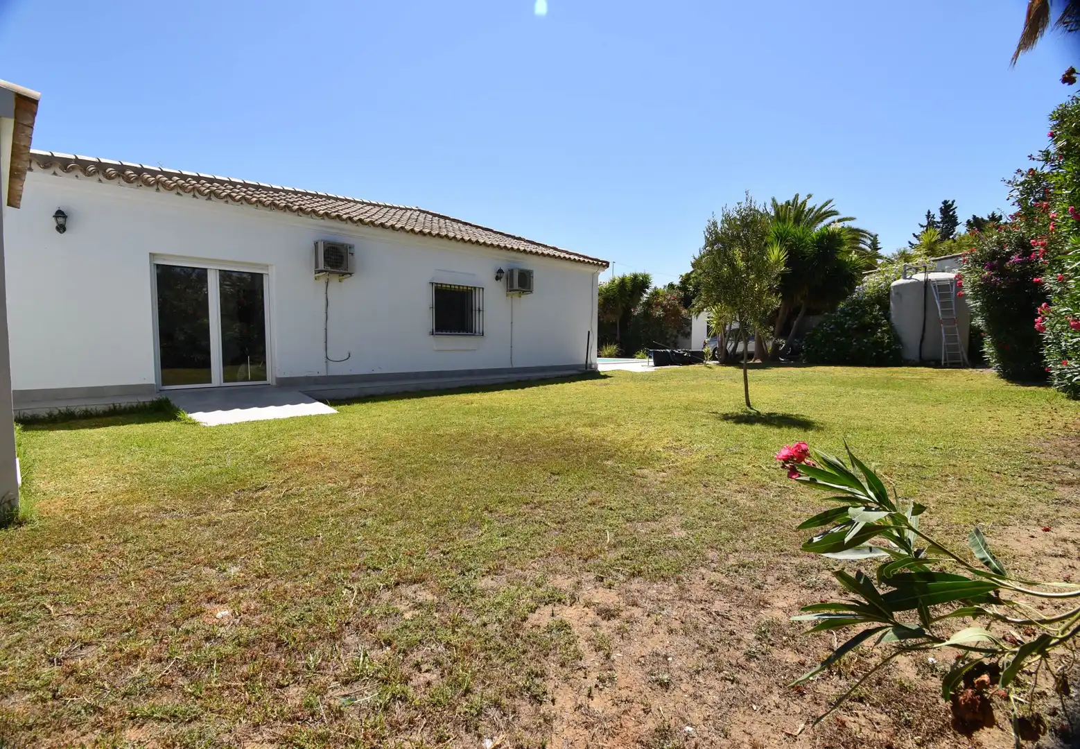 Jardí de Casa o xalet en venda en Chiclana de la Frontera