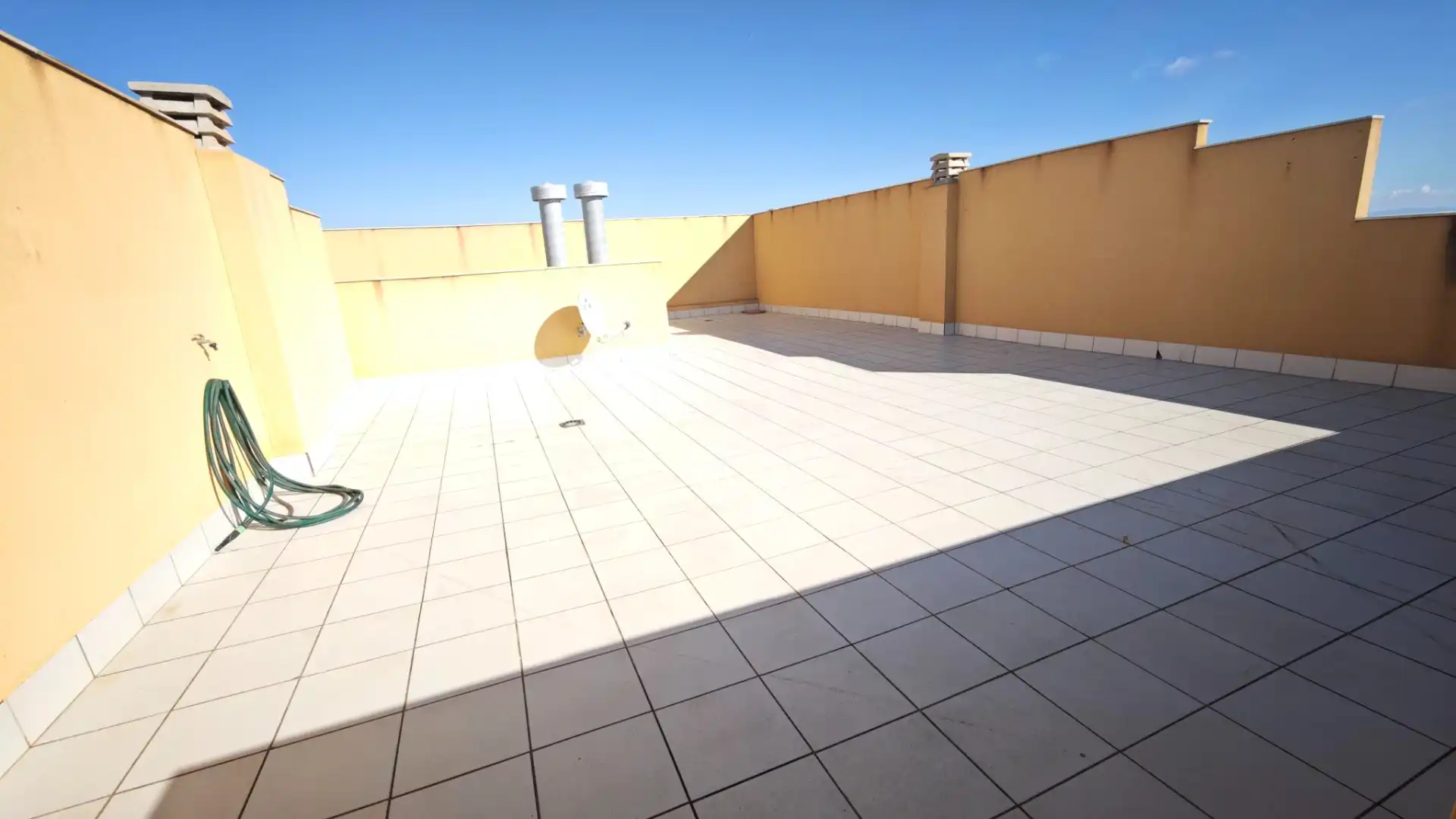 Terrace of Attic for sale in Roquetas de Mar  with Air Conditioner, Terrace and Furnished