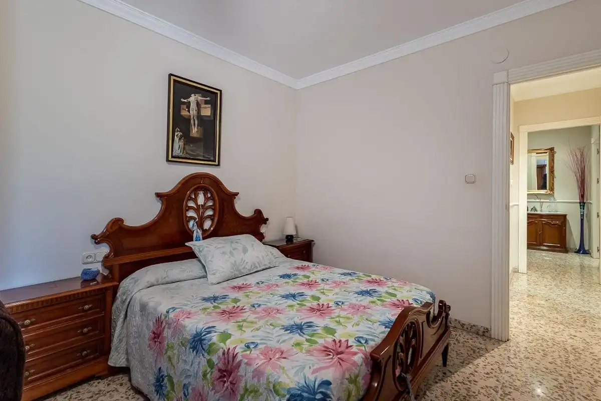 Bedroom of Flat for sale in Granada  with Heating and Terrace