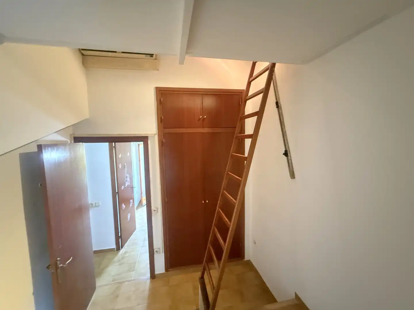 Einfamilien-Reihenhaus zum Verkauf in Creixell mit Klimaanlage, Heizung und Terrasse