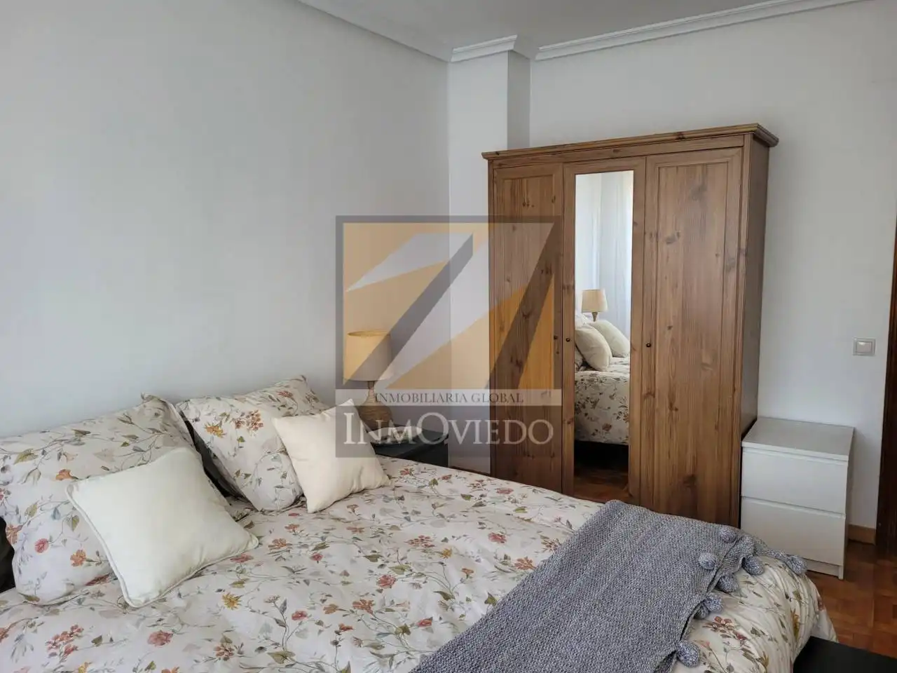 Schlafzimmer von Wohnung zur Miete in Oviedo  mit Heizung